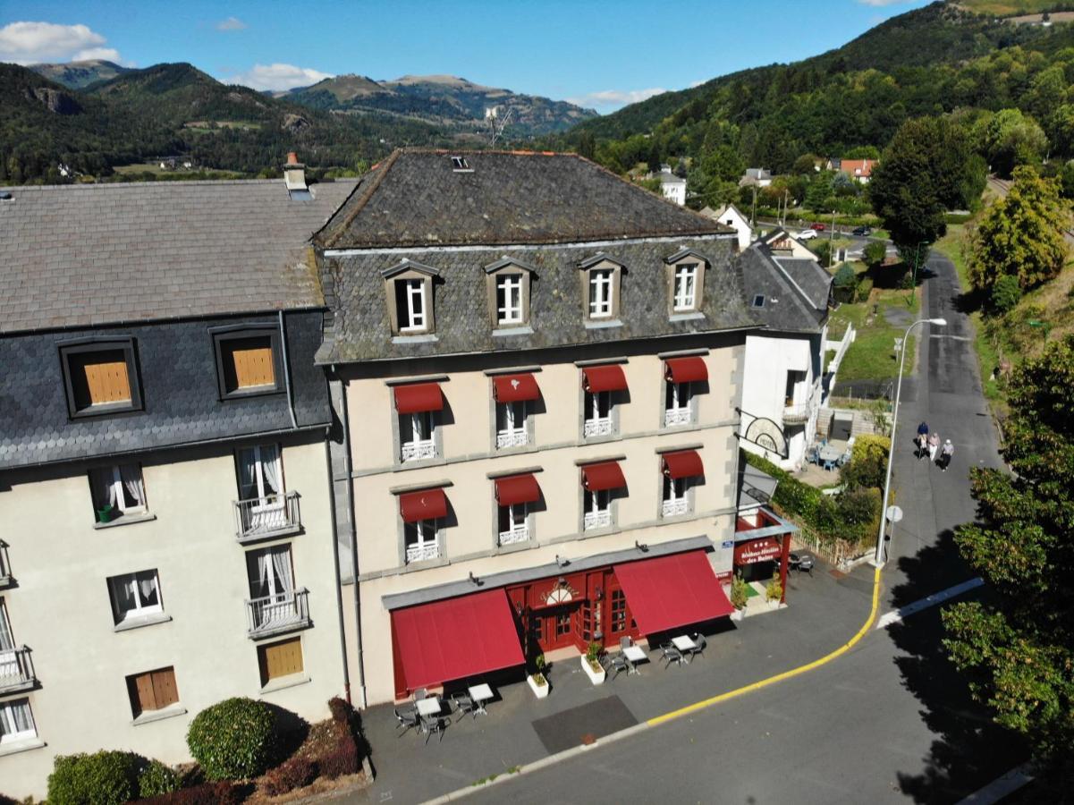 Hotel Et Residence Des Bains Vic sur Cere Bagian luar foto