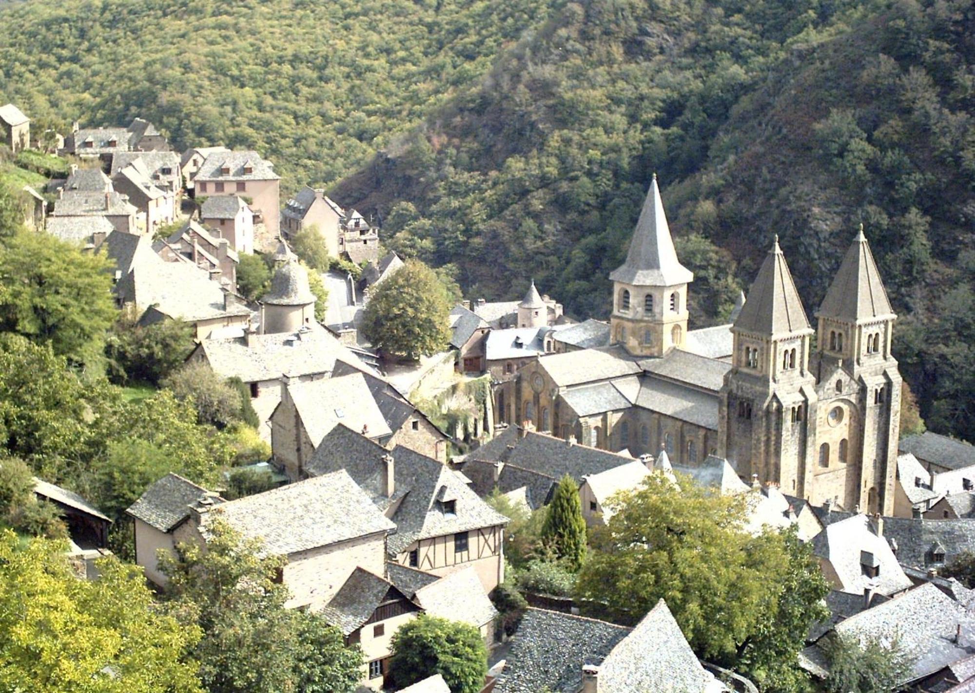 Hotel Et Residence Des Bains Vic sur Cere Bagian luar foto